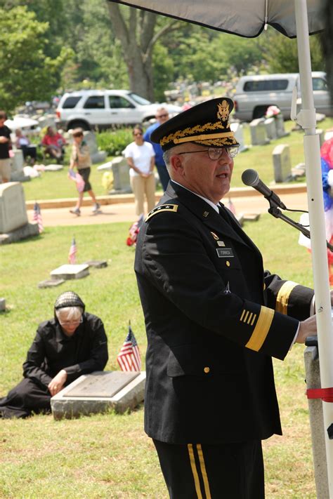 Huntsville, Redstone Arsenal communities honor fallen warriors ...