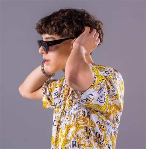 La Come Manzanas In English - Dibujos Cute Para Imprimir