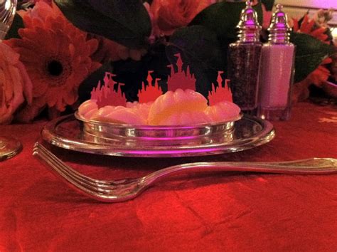 Disney Bride 的图像结果