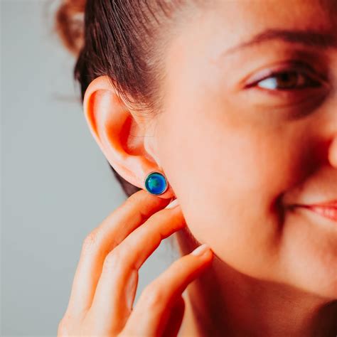 Buy Mood Earrings Color Changing Thermal Heat or Cold Changes Coloring ...