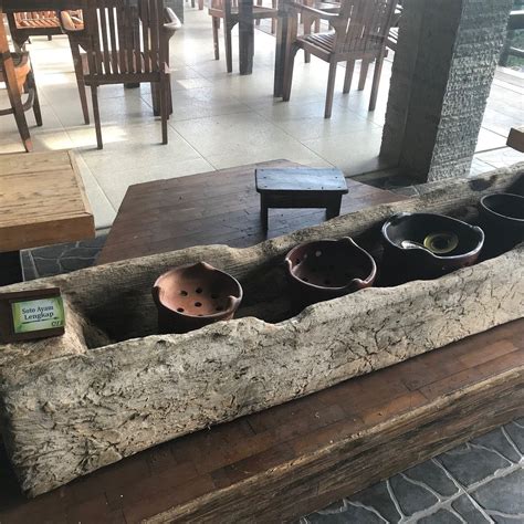 BUKIT DAUN HOTEL & RESORT (Kediri) - Hotel Reviews, Photos, Rate ...