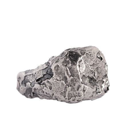 Does Rubbing Alcohol Tarnish Sterling Silver?