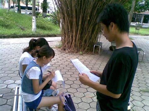 贫困大学生兼职问题研究--基于广西南宁市的调查 －挑战杯
