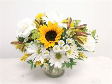 Bright Sunflower and White Daisy Arrangement, Sunshine Flowers | Daisy ...