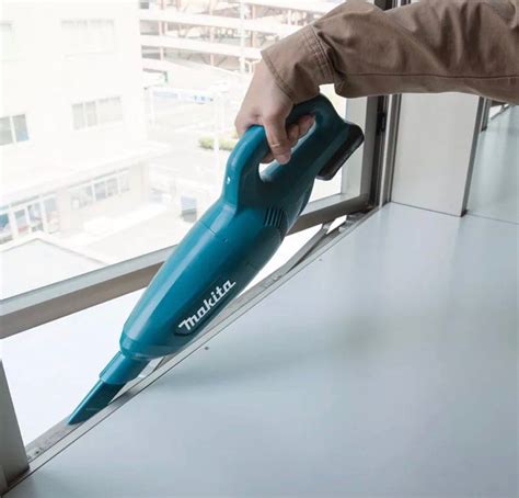 Makita Cordless Vacuum Cleaner, TV & Home Appliances, Vacuum Cleaner ...
