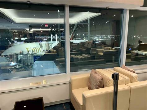 Emirates lounge review at New York JFK airport - The Flight Club
