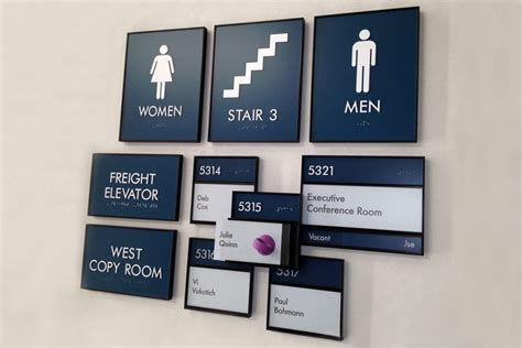 Interior Signage Design 的图像结果