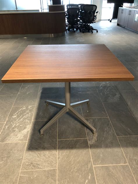 ERG | DRAKE 36" SQUARE TABLE – Storr PreOwned