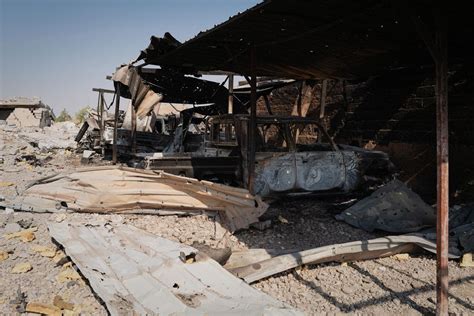 Hundreds of Kurdish fighters launch ground offensive in Iran, officials deny reports Minimalist