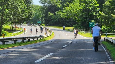 Bicycle Sunday on the Bronx River Parkway - Rides - The Five Borough ...