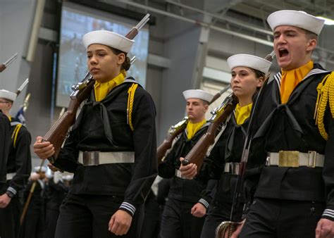 Navy Bootcamp Graduation 的图像结果