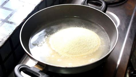 How To Make Suji Ki Kachori In Hindi - सूजी कचोरी कैसे बनाए