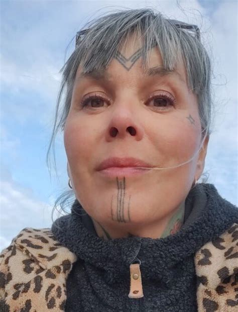 AFLYST PGA SYGDOM! Inuit tatoveringer – dengang og nu. Foredrag ved ...