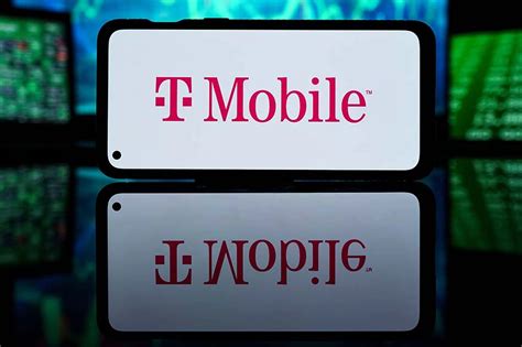 Activating Voicemail on iPhone 13 - Easy Tutorial | CitizenSide