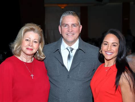 Mama's House hosts luncheon of 900 guests featuring Jim Caviezel