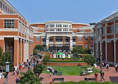 Download The picturesque campus of the University of North Carolina at ...