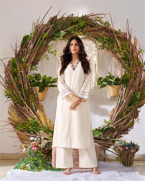 Shop Anaya Off White Embroidered Cotton Kurta Set for Women Online in ...