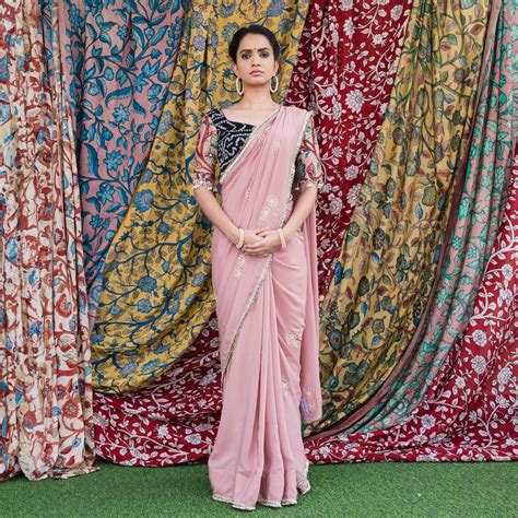 Sandrose-Pink Crape Saree Set With Embroidered Floral Motifs. – Aamra ...