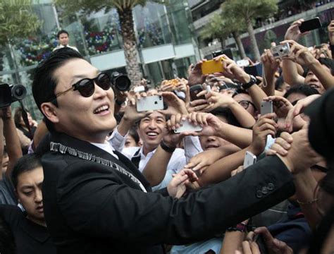 ...जब गंगनम के गायक ने अमेरिका से माफी मांगी - gangnam singer psy ...
