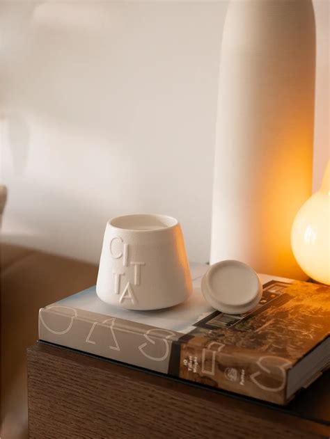 Citta Ceramic Scented Candle - Luxury Candles | Gharko