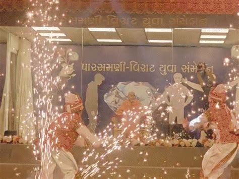 Parsamani conference in Jamnagar in the presence of Mahant Swami