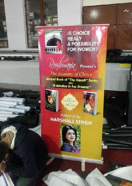 Advertising Standee Manufacturer, Exporter from Delhi