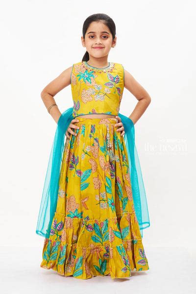 Lehenga & Ghagra – The Nesavu