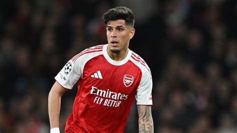 Barcelona plot shock transfer swoop for Piero Hincapie despite Arsenal ...