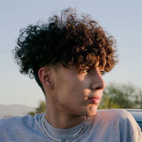 HOUSE OF LUX - DannyLux - LETRAS.COM