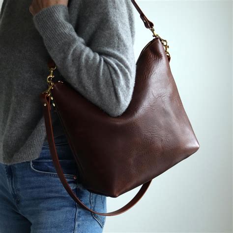 Large Dark Brown Shoulder Bag With Zipper | Vegetable Tanned Leather ...