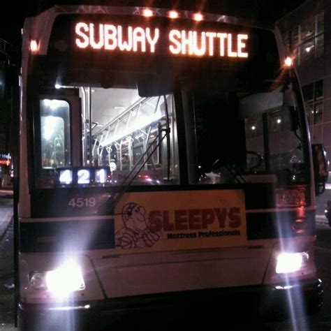 2 Train Shuttle Bus Service 的图像结果