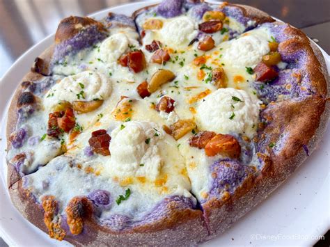 REVIEW: We Tried the VIRAL $19 Pizza in Epic Universe - Disney by Mark