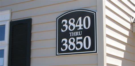 Building Address Signage 的图像结果