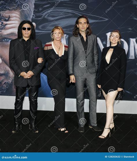 Gene Simmons, Shannon Tweed, Nick Simmons and Sophie Simmons Editorial ...