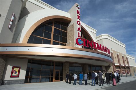 Regal Movie Theaters Locations Regal Cinemas Old Mill District