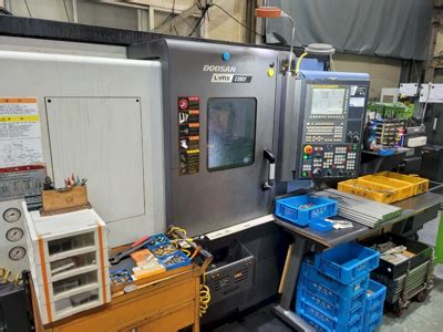 Doosan LYNX220LYA Lathe machine
