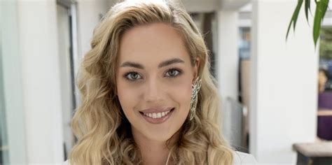 Aleksandra Rutović Miss World Serbia na dnu Okeana spasava i čuva ...