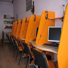 Internet Cafe Computer Table 的图像结果