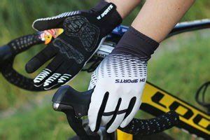 Winter Cycling 的图像结果