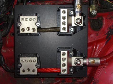 automotive 12v power distribution block