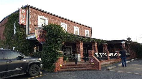 BOONDOGGLES PUB (2025) All You Need to Know BEFORE You Go (with Photos ...