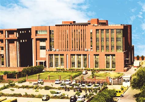 Gateway Education | Top Institute in Delhi NCR | Gateway - Top Colleges ...