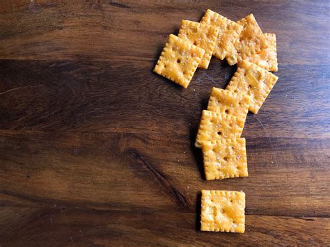 Cheez It Flavors Ranked / Taco Bell Is Experimenting With Giant Cheez ...