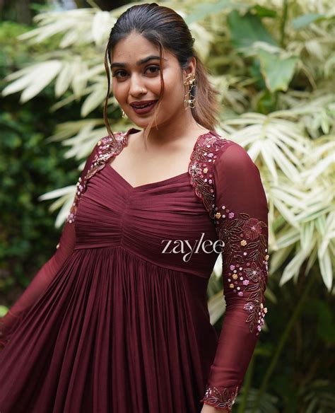 Mahogany Brown Pleated Gown – Zaylee Designs