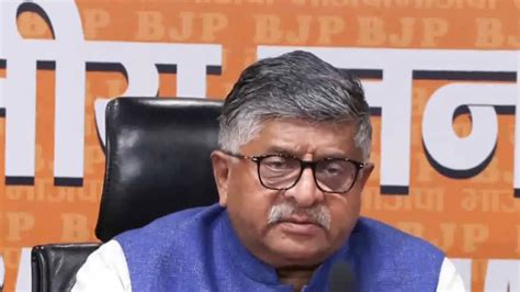 BJP hits out at Mamata Banerjee for disrespecting President Murmu