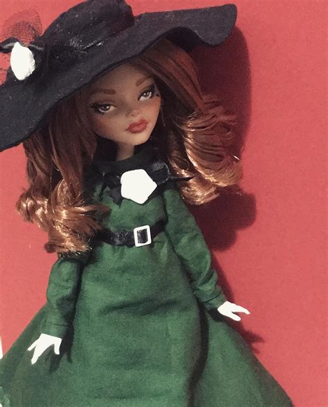 Hi! I’m a doll customizer and I just wanted to show some of my work. : r/Dolls