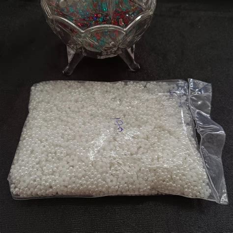 Kriaa White Floral Pastable For Jewellery DIY – JewelEMarket