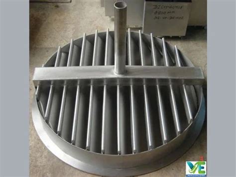 Distillation Column - Short Path Distillation Plant Service Provider ...