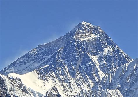 Local Climbers Question the Evolving Roles of Sherpas on Mt. Everest | KUER