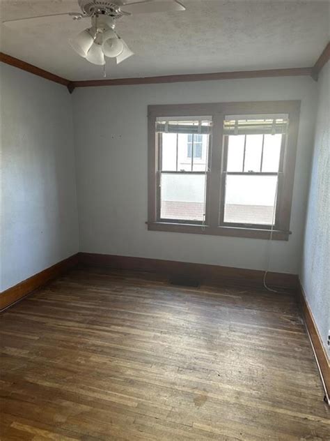 2220 Doniphan Ave, Saint Joseph, MO 64507 | Homes.com
